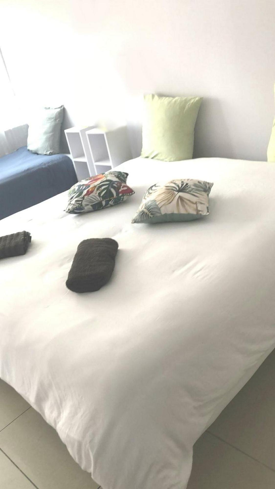 Sejour Perpignan Avec Petit-Dejeuner A La Demande Et Piscine A 20 Minutes De L'Espagne A Le Palace Climatise 외부 사진